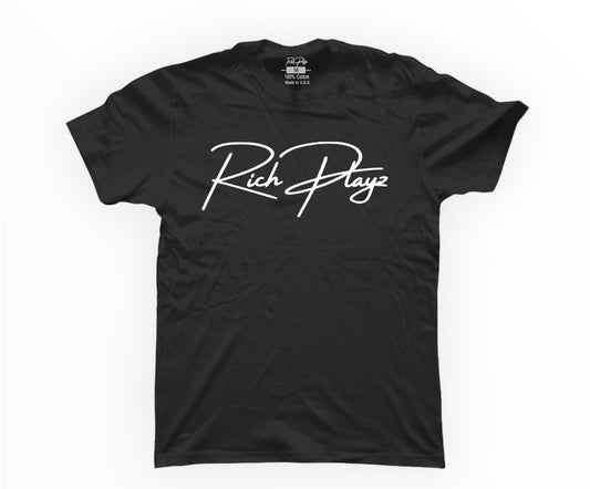 ‘’Rich Playz Signature/Richest Life Tee’’ (Black)